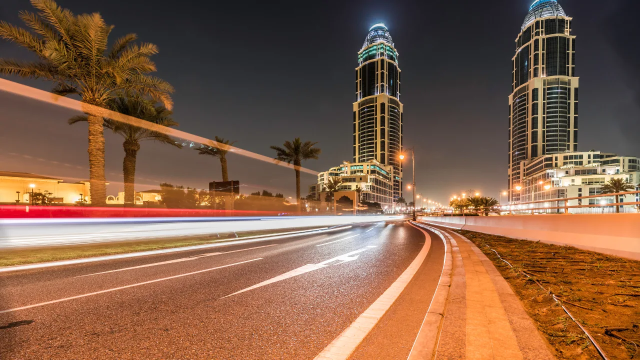 Why-Dubais-Luxury-Real-Estate-Market-is-Unique.