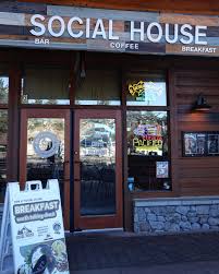 SOCIAL-HOUSE