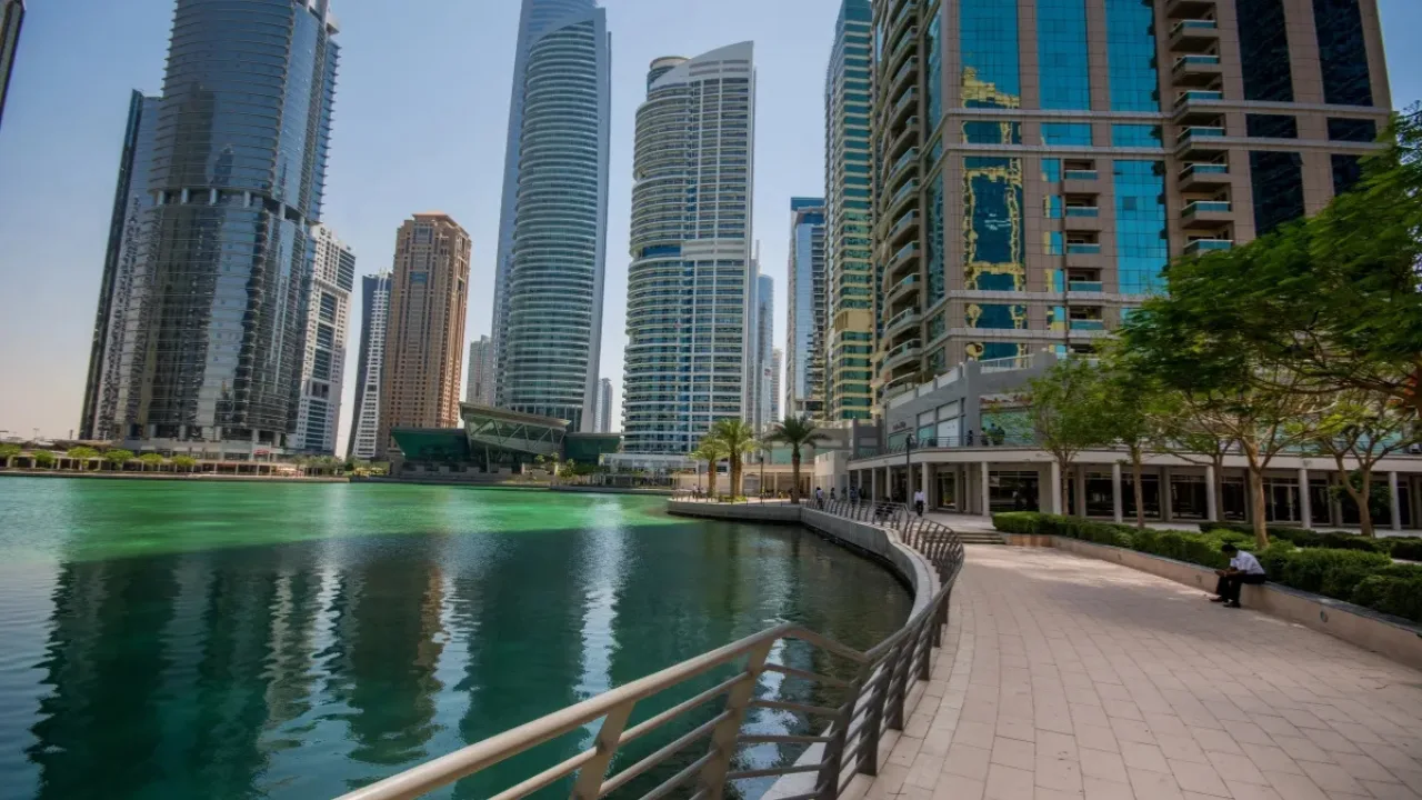 Types-of-Buildings-in-Jumeirah-Lake-Towers